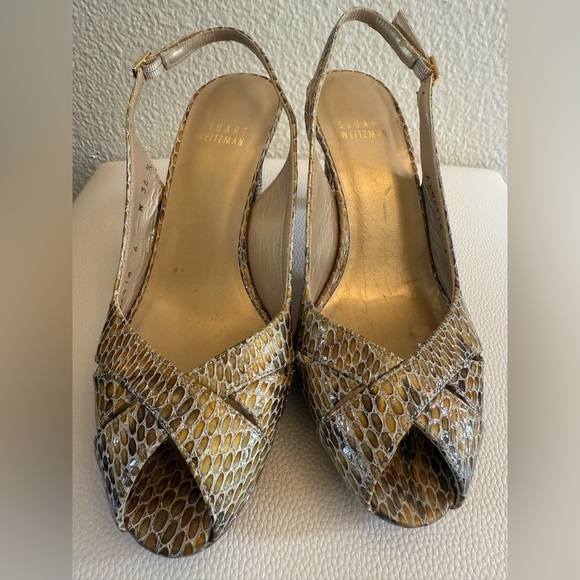 STUART WEITZMAN Size 6.5 Beige Gold Snake Slingback Peep Toe Heels Pumps Shoes - Picture 2 of 8